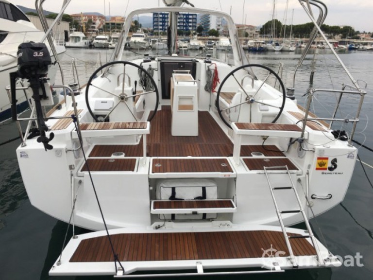 Bénéteau Oceanis 38.1 charter bareboat or captained in  Barcelona