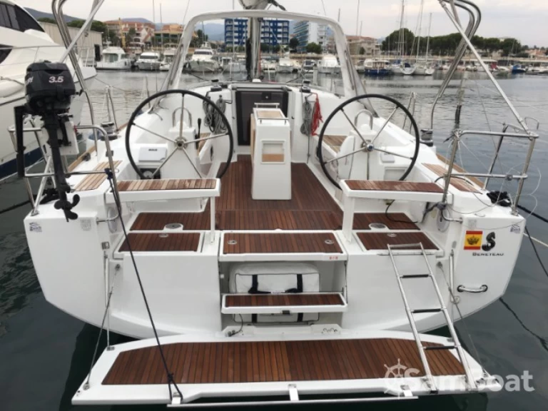 Bénéteau Oceanis 38.1 charter bareboat or captained in  Barcelona