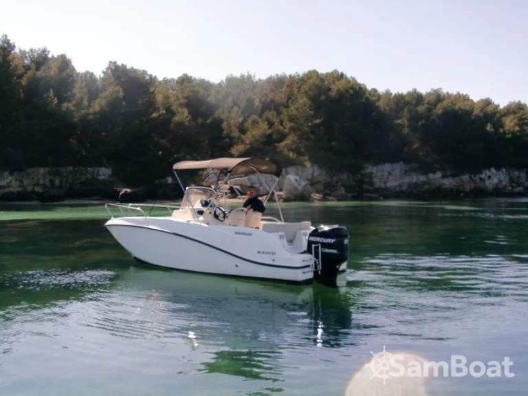 Rent a Quicksilver Activ 535 Open Antibes
