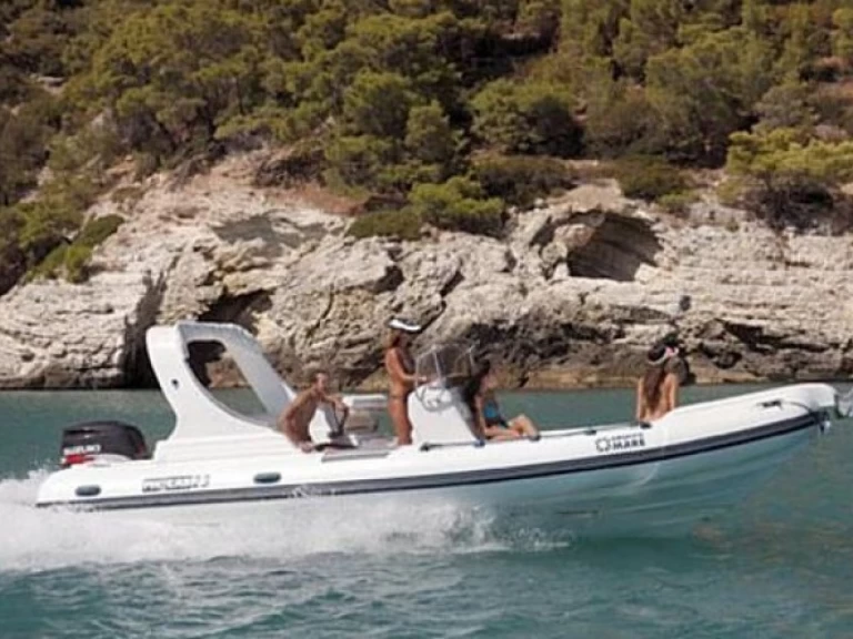 Boat rental Gruppo-Mare Pholas 23 in Sliema on Samboat