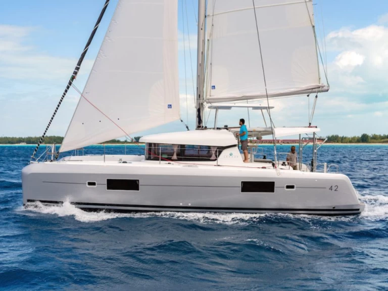 Catamaran for rent Sant Antoni de Portmany at the best price