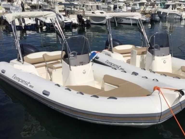Boat rental Capelli Tempest 600 in Saint-Georges-de-Didonne on Samboat
