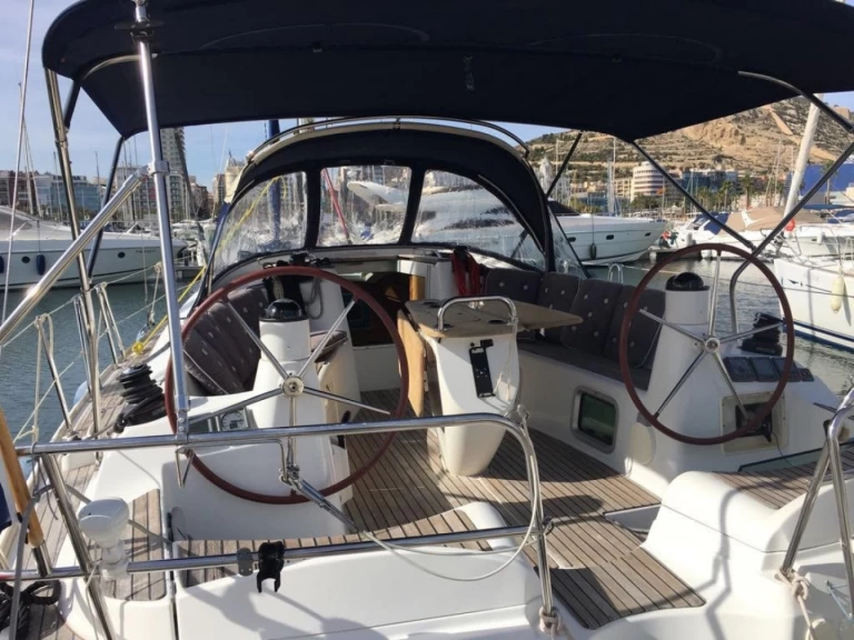 Sailboat rental with or without captain Jeanneau Alicante