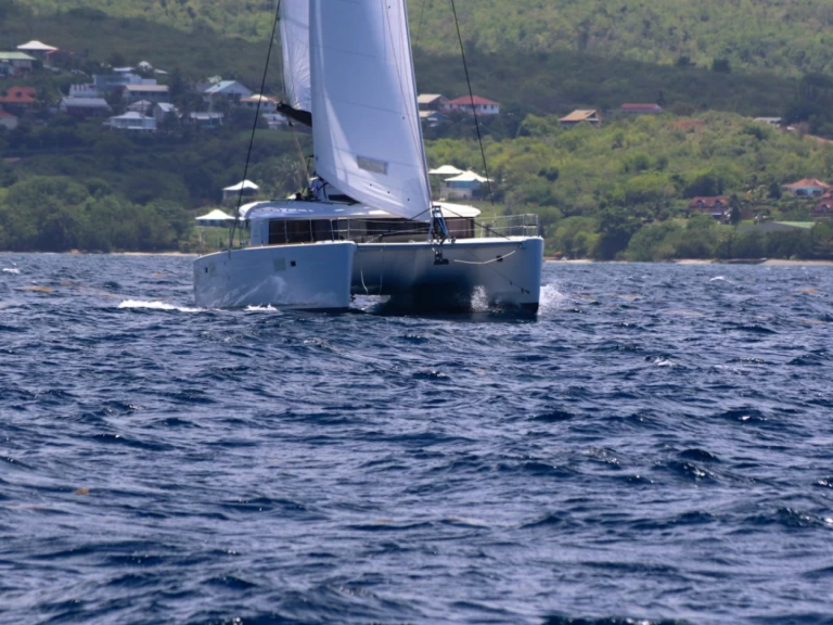 Yacht charter Le Marin cheap Lagoon 450