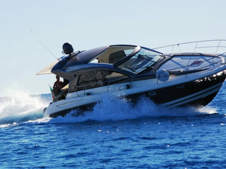 Rent a Jeanneau Prestige 42 S Sanremo