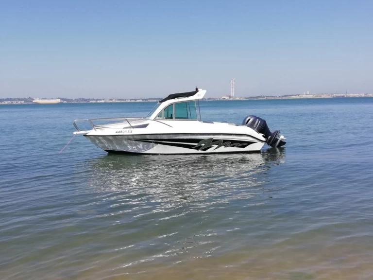 Yacht charter Setúbal cheap SanRemo 565 fisher