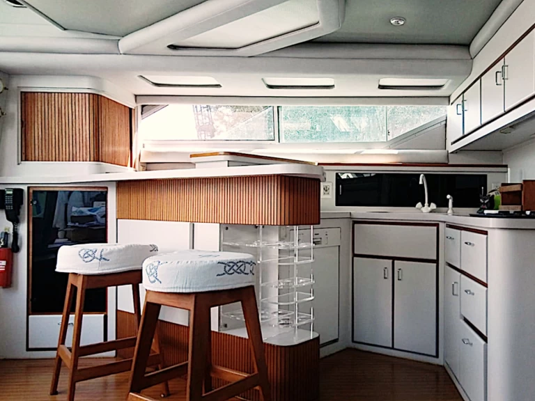Rent a Cruisers Inc 4280 Express Bridge Ameglia