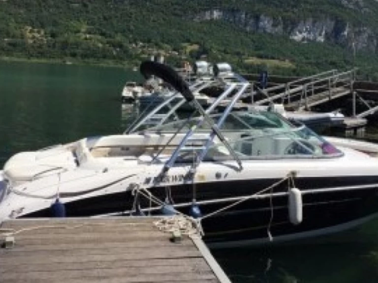 Four Winns Horizon in Le Bourget-du-Lac on SamBoat