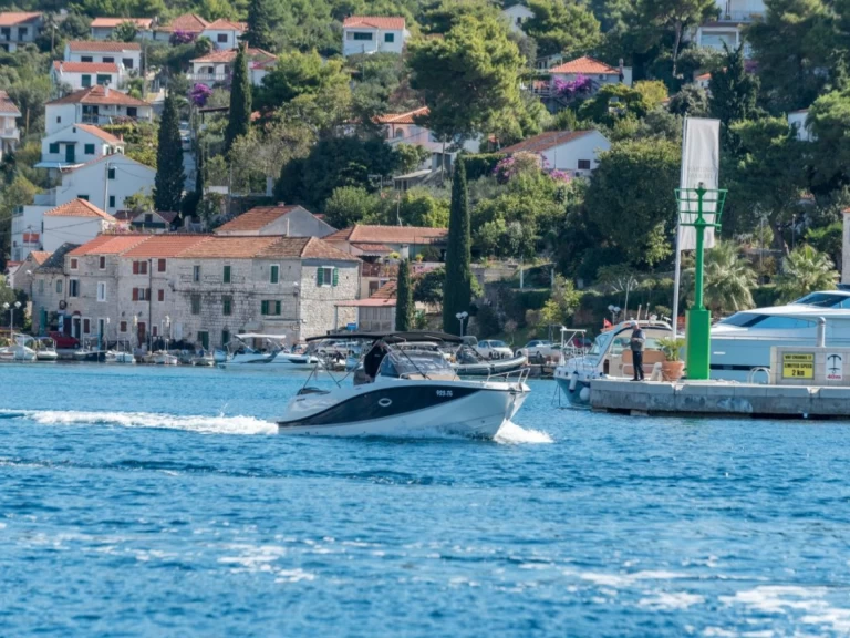 Rent a Quicksilver Activ 755 Sundeck Trogir