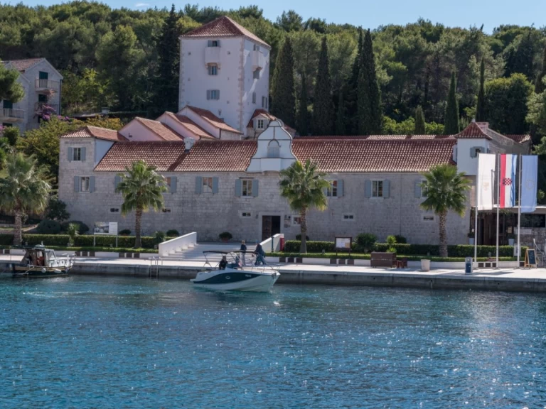 Yacht charter Trogir cheap Activ 755 Sundeck