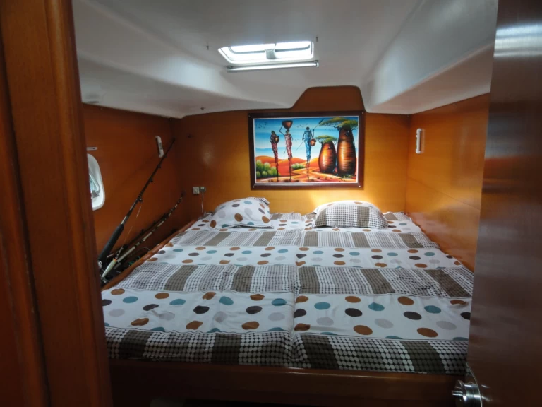 Boat rental Lagoon Lagoon 380 in Hell-Ville on Samboat