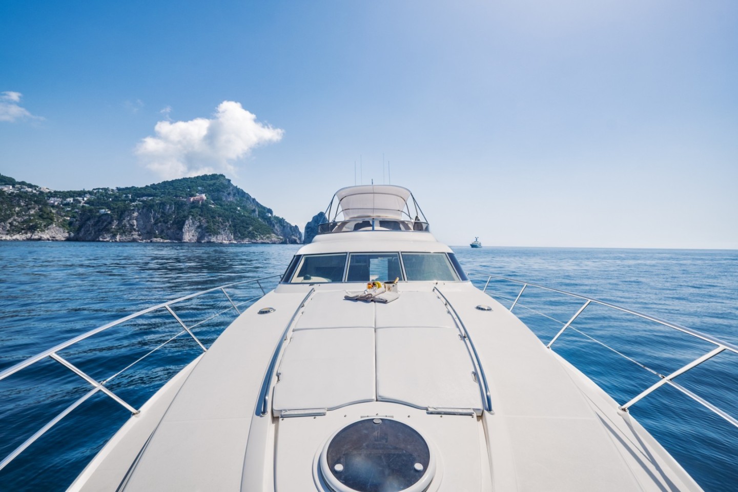 Rent a Luxury Yacht Fairline Squadron 60 in Positano (Fairline Squaron