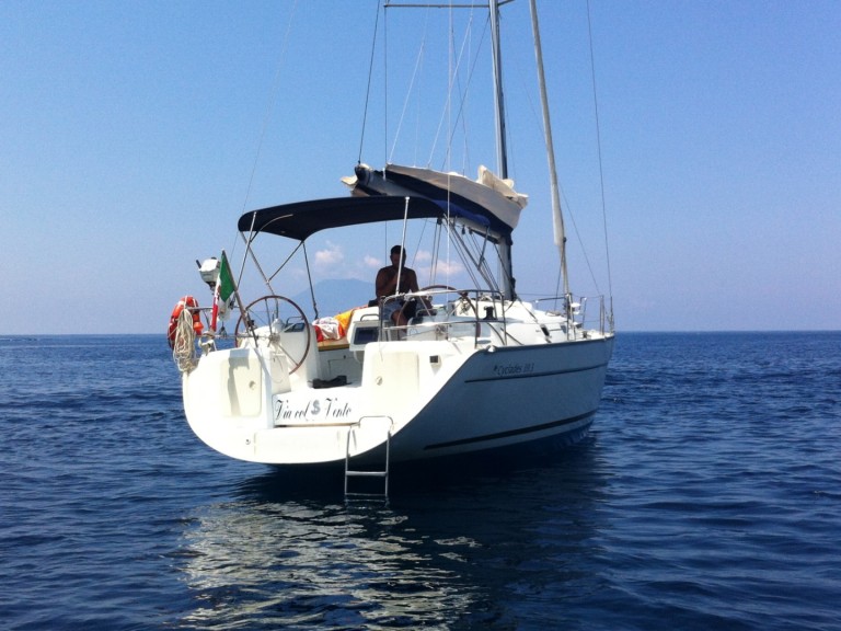 Sailboat rental with or without captain Bénéteau Milazzo