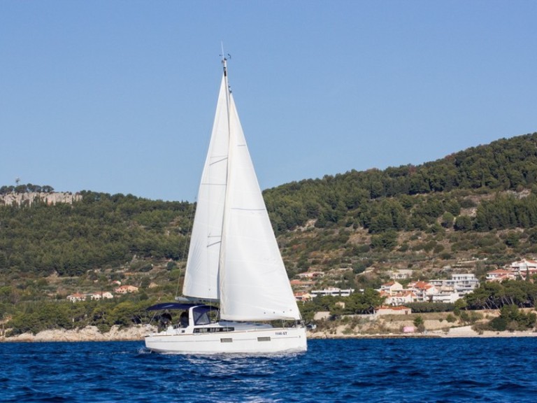 Yacht charter Split cheap Oceanis 38