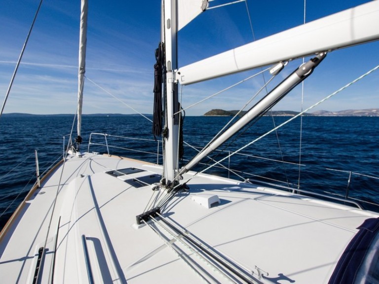 Sailboat rental with or without captain Bénéteau Split
