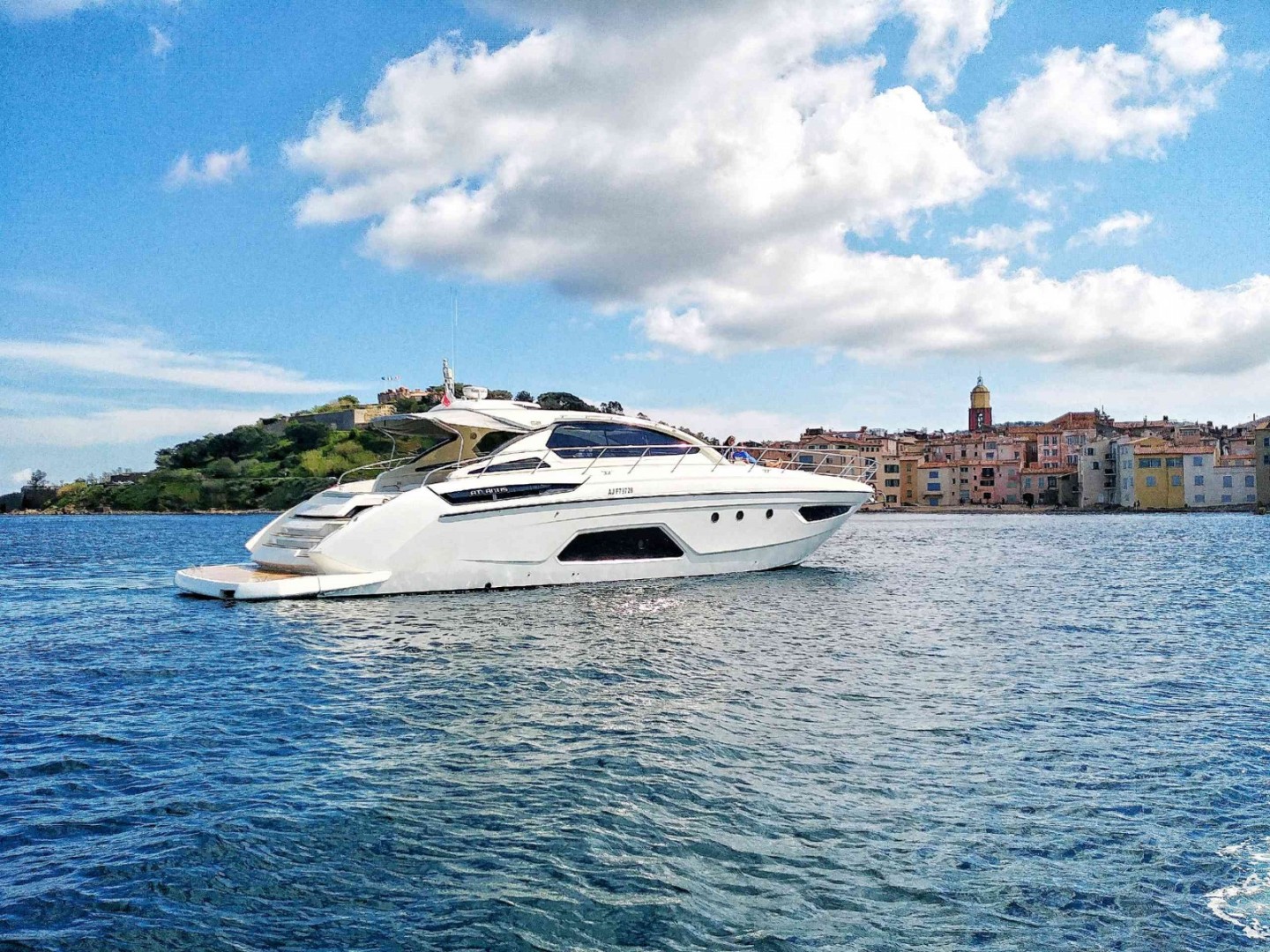 Rent a Luxury Yacht Azimut Atlantis 58 in Cogolin (ARIA ANIRAM