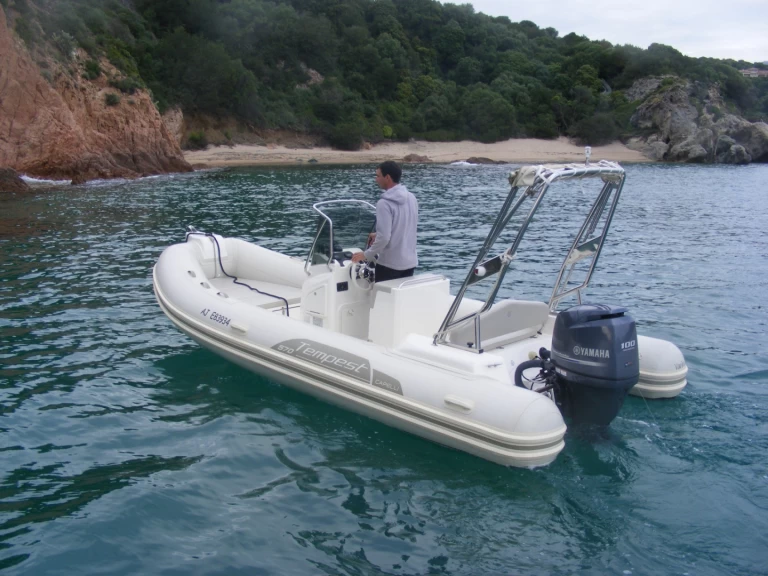 Yacht charter Propriano cheap Capelli 570 Luxe