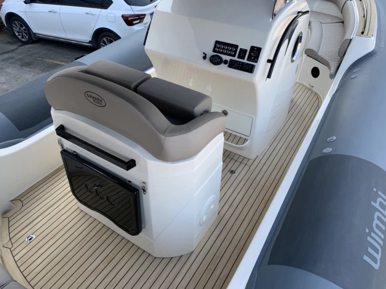 Yacht charter Port Grimaud cheap 10.0 II