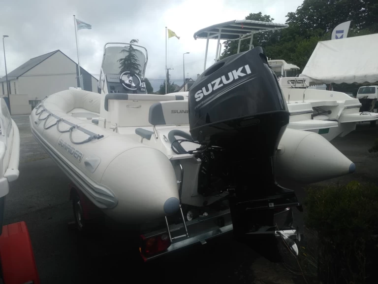 Bareboat Rental RIB Bombard with a boat licence