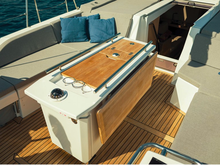 Yacht charter Volos cheap Oceanis 46.1