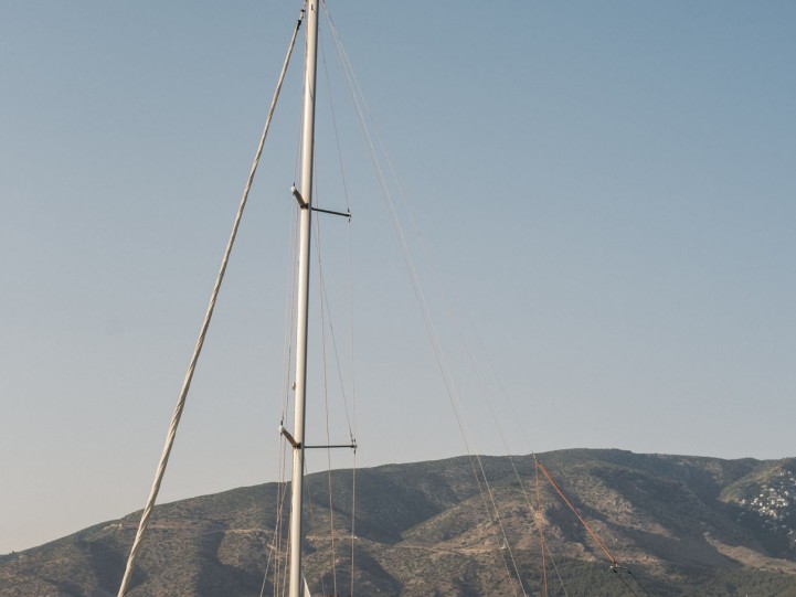Rent a Bénéteau Oceanis 411 Clipper Volos