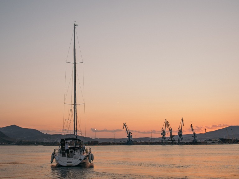 Boat rental Ocean Yachts Ocean Star 51.2 in Volos on Samboat