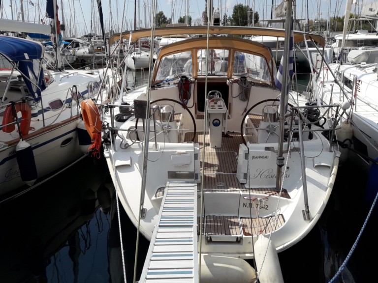 Rent a Jeanneau Sun Odyssey 52.2 Alimos