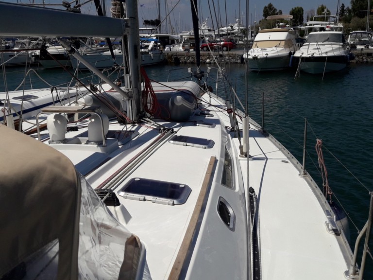 Sailboat rental in Alimos - Jeanneau Sun Odyssey 52.2