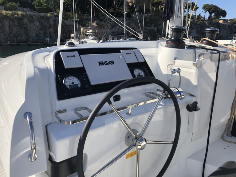 Yacht charter Palermo cheap Lagoon 42