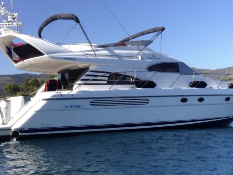 Motorboat rental with or without captain Fairline Argelès-sur-Mer