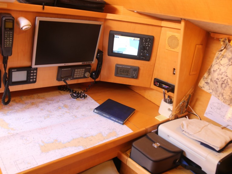 Yacht charter Parikia cheap Dynamique 62