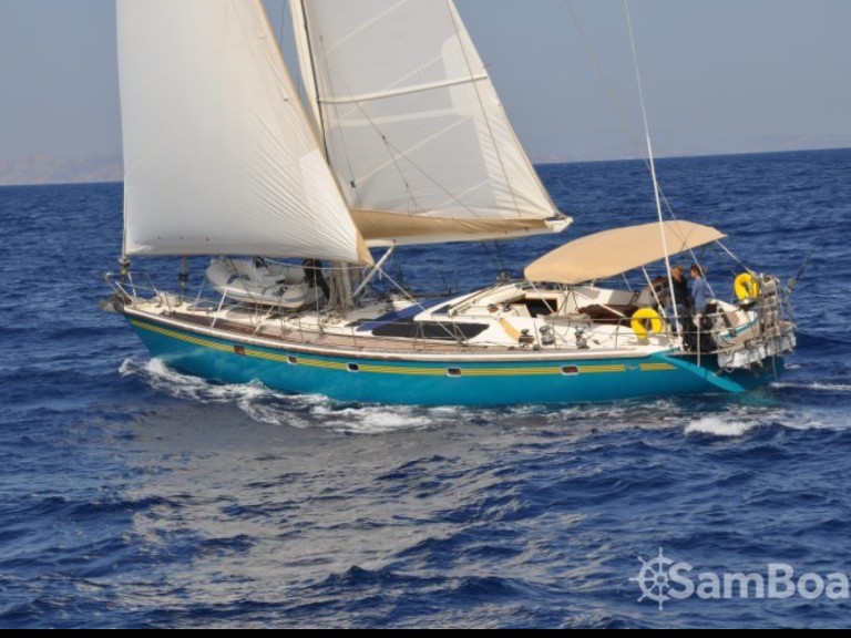 Sailboat for rent Parikia at the best price