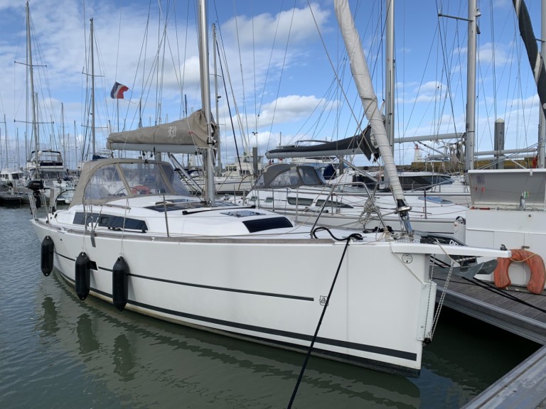 Dufour Dufour 360 Grand Large in Port-Haliguen on SamBoat
