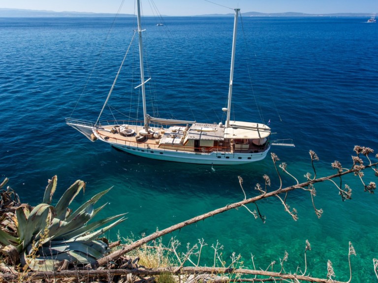 Sailboat rental with or without captain Custom Made Kaštel Stari