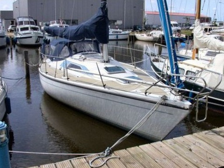 Bareboat Rental Sailboat Dehler with a boat licence