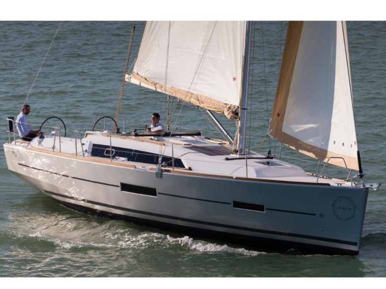 Sailboat rental with or without captain Dufour Furnari