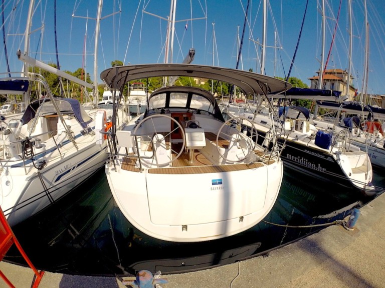 Bavaria Cruiser 37 in Zadar on SamBoat