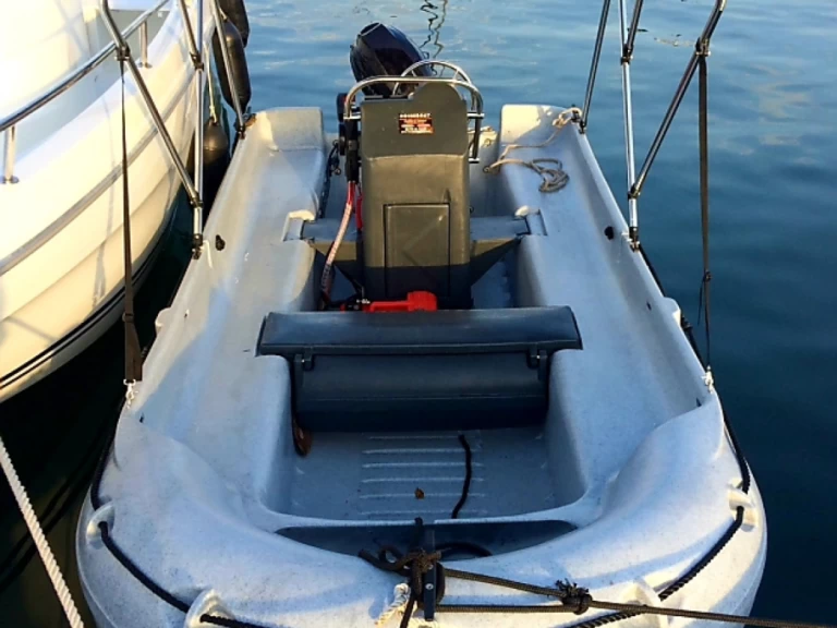 Motorboat rental with or without captain Fun Yak Serra-di-Ferro