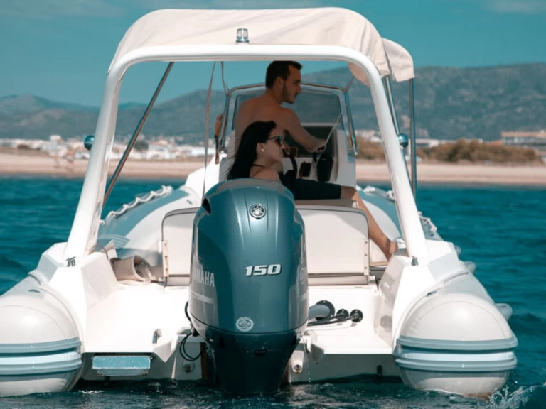 Yacht charter Roses cheap Lomac 710 IN