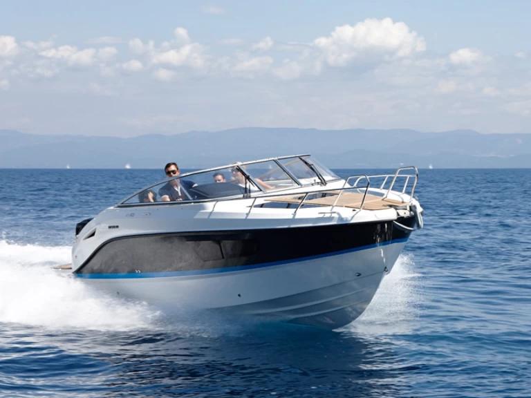 Quicksylver Activ 805 Cruiser charter bareboat or captained in  Hyères