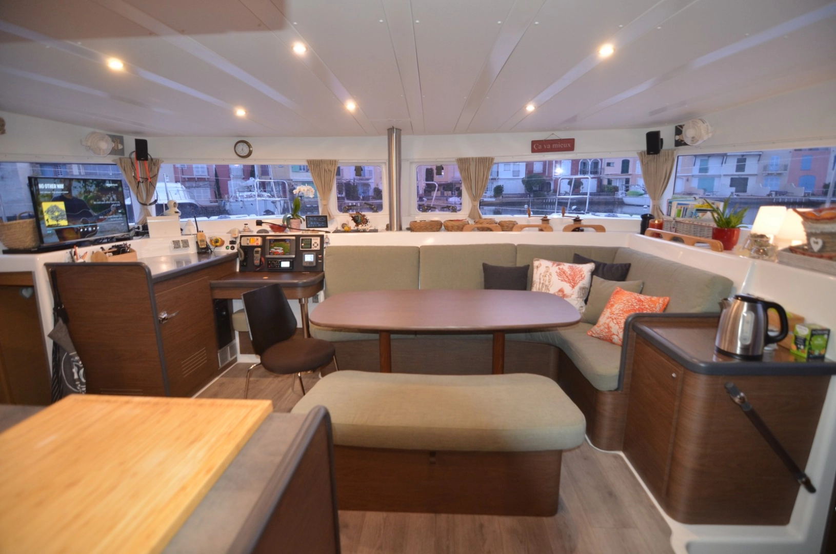 Lagoon Lagoon 420 charter bareboat or captained in  Port Grimaud