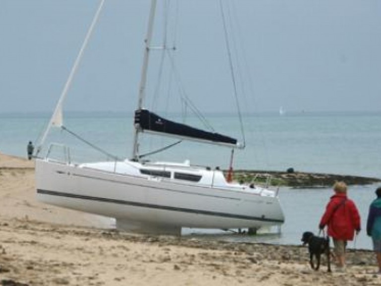 Sailboat rental with or without captain Jeanneau Port-Haliguen