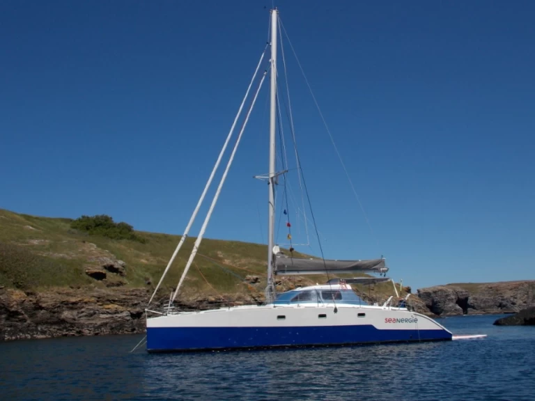Catamaran rental in Les Sablettes - Multicap-Caraibes Punch 12.50