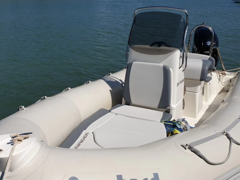 Rent a Bombard Sunrider 650 Gris Pornic