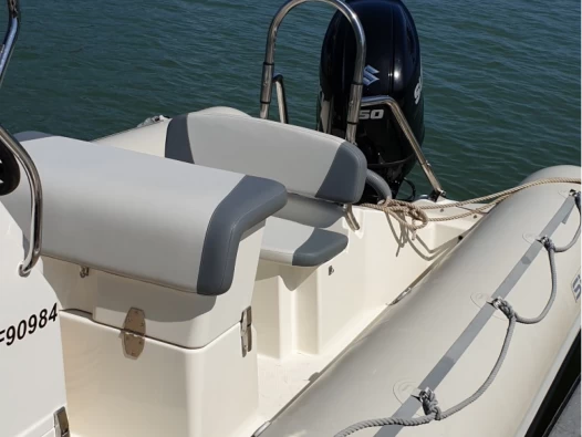 RIB rental in Pornic - Bombard Sunrider 650 Gris