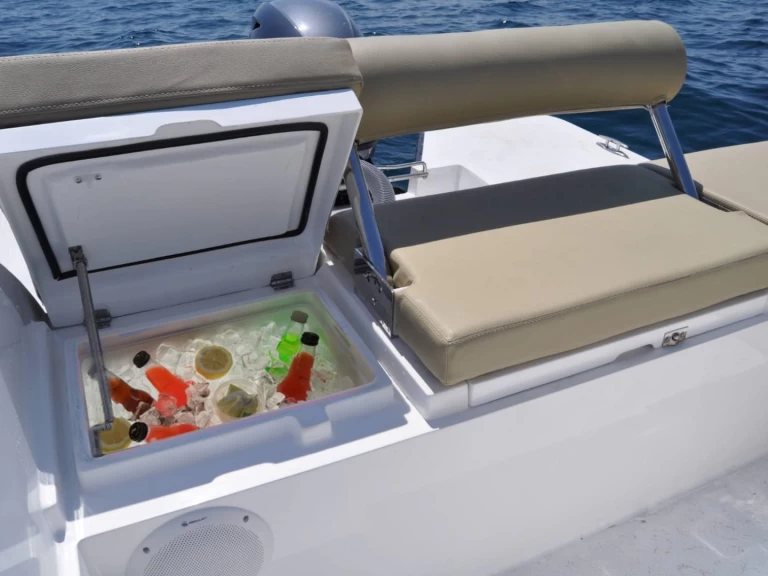 Boat rental V2-Boat 5.0 in La Savina on Samboat