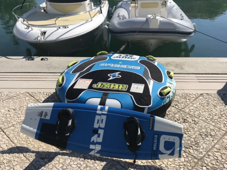 Boat rental Sessa Marine Key Largo 20 Deck in Fréjus on Samboat
