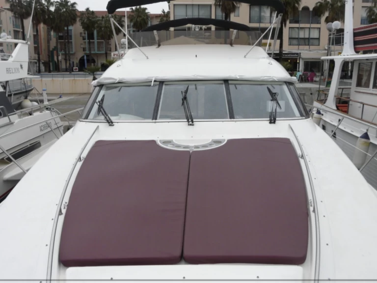 Boat rental Fairline Squadron 55 in Argelès-sur-Mer on Samboat