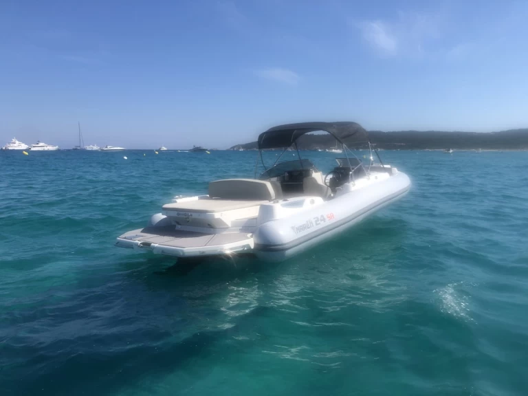 Boat rental Marlin Boat Marlin Boat 24SR FB in Port Grimaud on Samboat