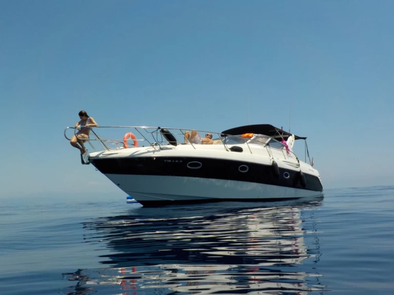 Motorboat for rent Benalmádena at the best price